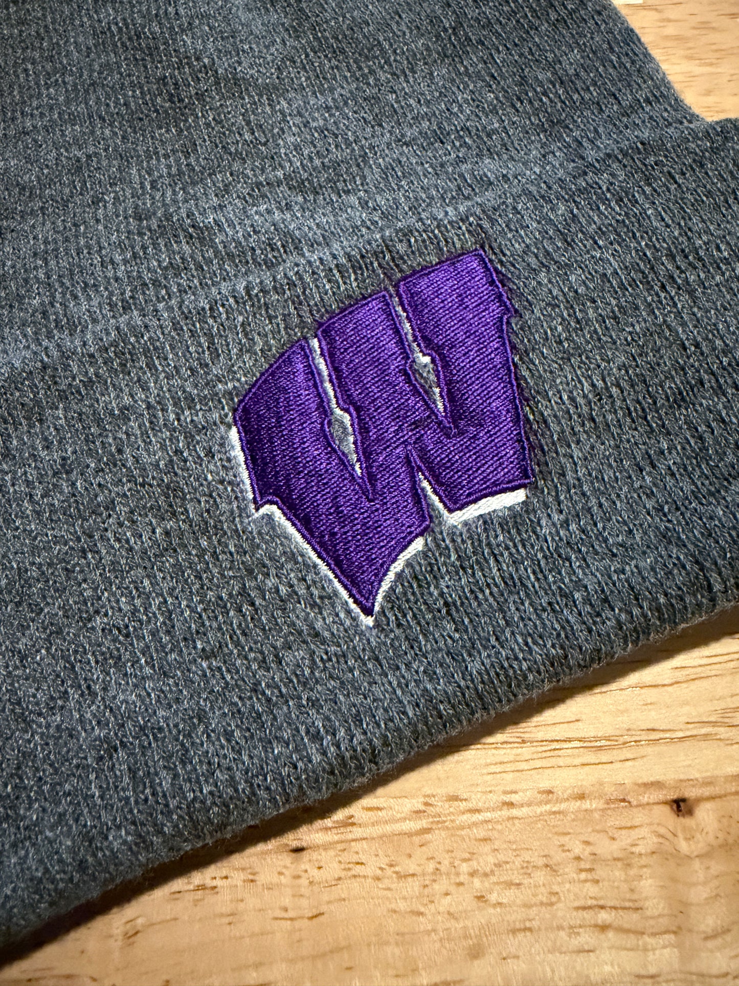 W | Cuffed Beanie